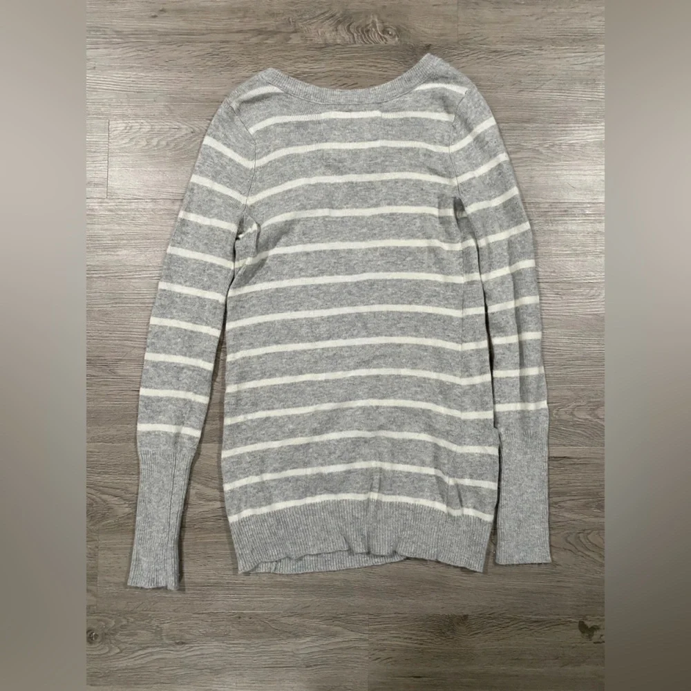 Abercrombie & Fitch Gray and Cream‎ Striped Cardigan Vintage